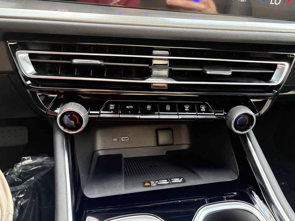 new 2026 Chevrolet Traverse car, priced at $45,773