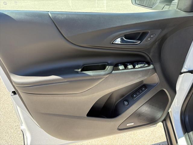 used 2022 Chevrolet Equinox car, priced at $27,289