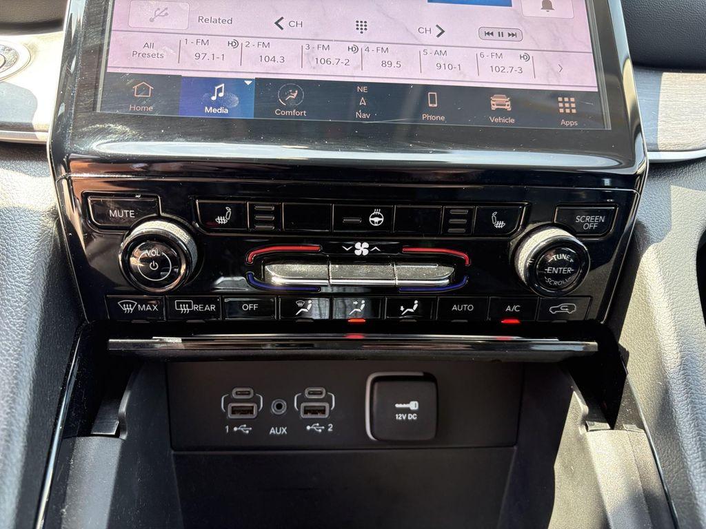 used 2023 Jeep Grand Cherokee car, priced at $37,989