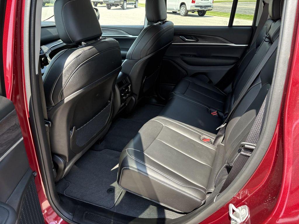 used 2023 Jeep Grand Cherokee car, priced at $37,989