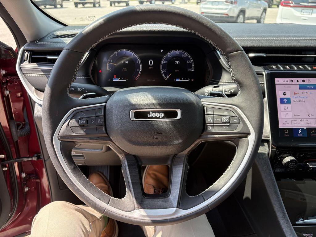 used 2023 Jeep Grand Cherokee car, priced at $37,989