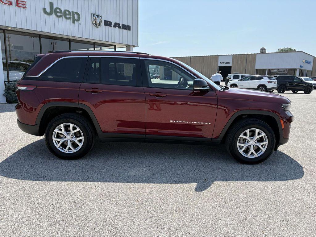 used 2023 Jeep Grand Cherokee car, priced at $37,989