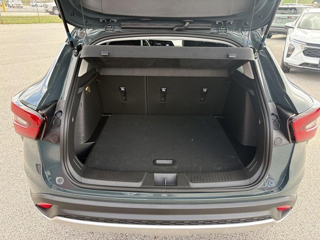 new 2026 Chevrolet Trax car, priced at $25,090