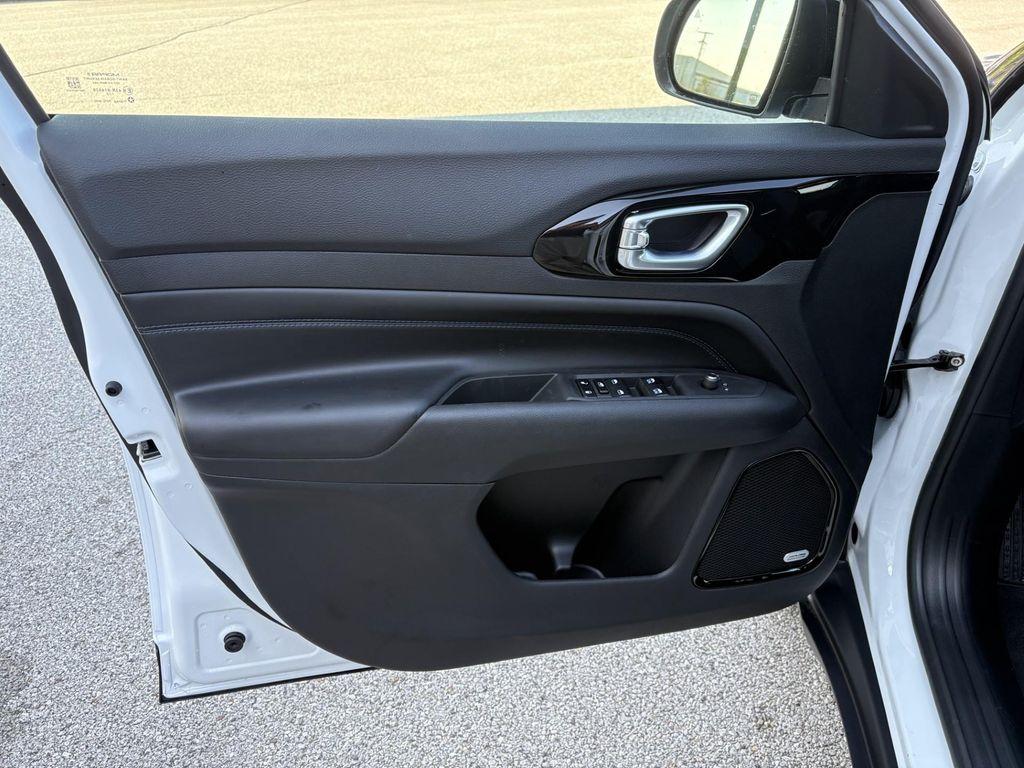 new 2025 Jeep Compass car, priced at $36,816