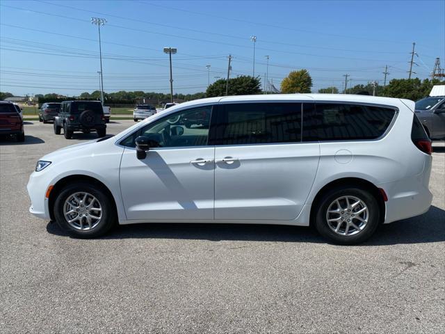 new 2024 Chrysler Pacifica car, priced at $43,435