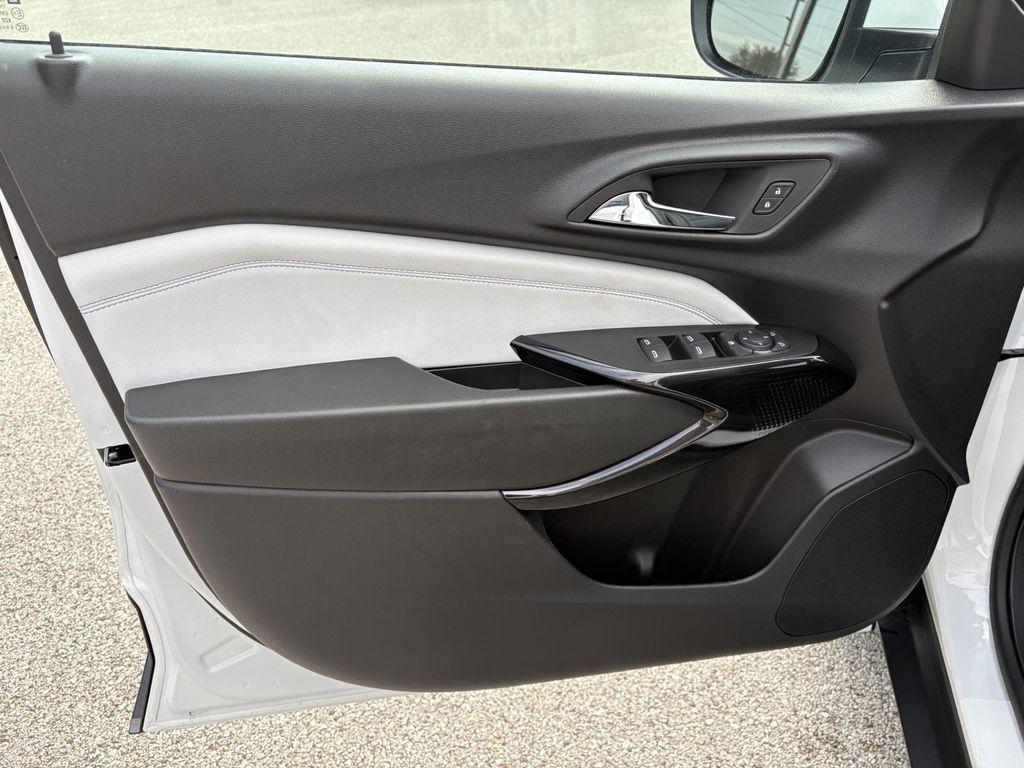 new 2026 Chevrolet Trax car, priced at $25,090