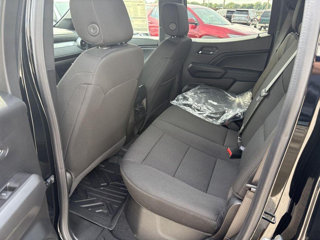 new 2025 Chevrolet Colorado car, priced at $39,324