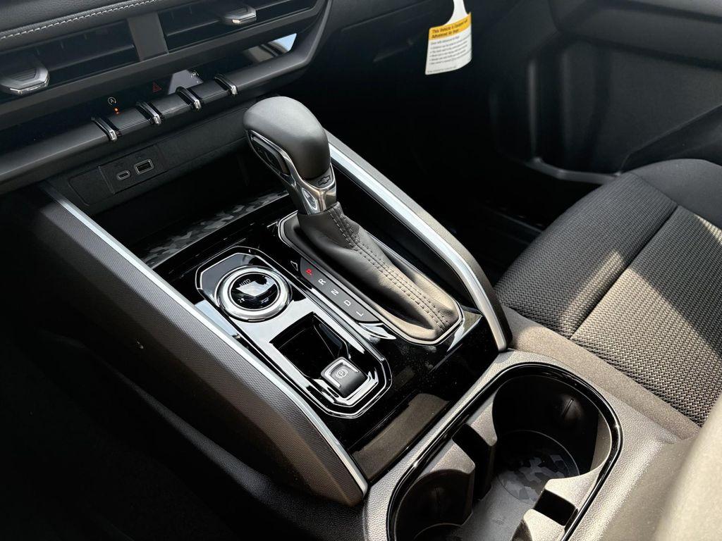 new 2025 Chevrolet Colorado car, priced at $39,324