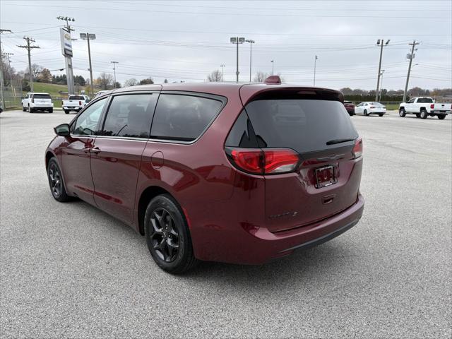 used 2020 Chrysler Pacifica car, priced at $23,989