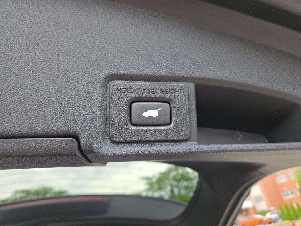 used 2020 Acura RDX car, priced at $26,491