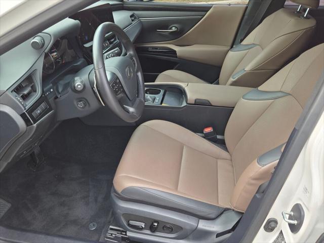 used 2024 Lexus ES 300h car, priced at $37,995