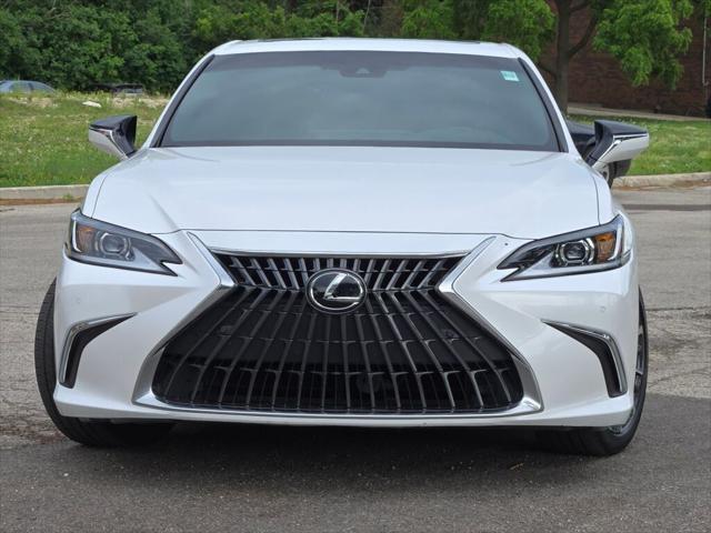 used 2024 Lexus ES 300h car, priced at $37,995