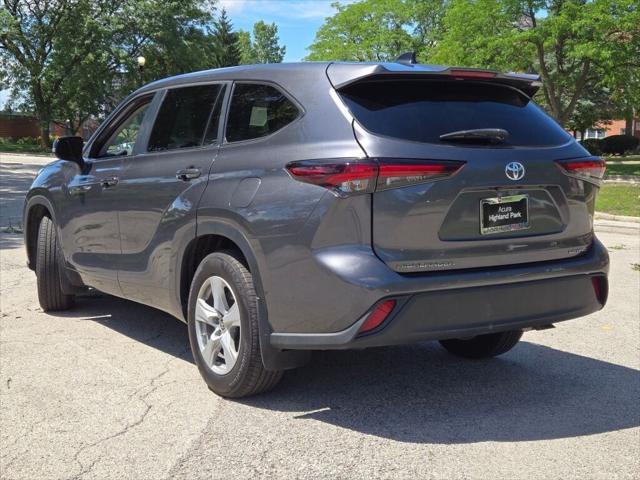 used 2024 Toyota Highlander car, priced at $39,995