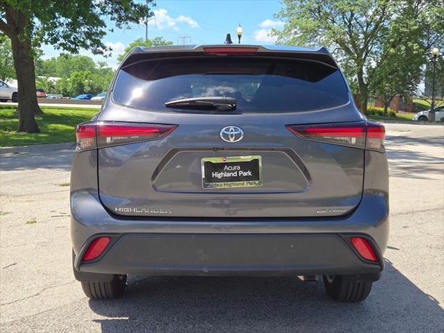 used 2024 Toyota Highlander car, priced at $39,995