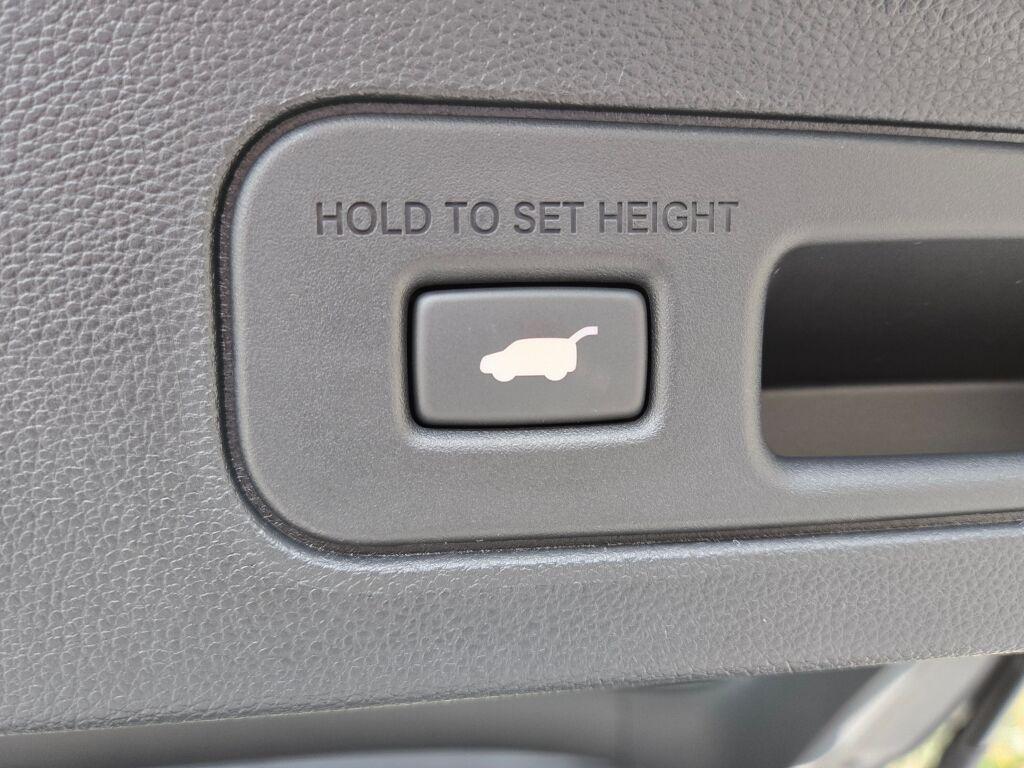 new 2026 Acura MDX car, priced at $70,850