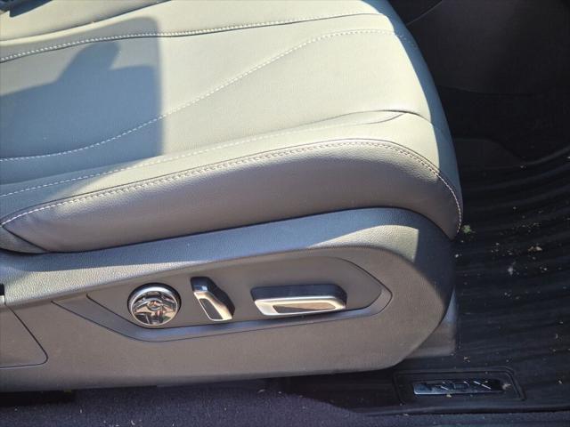 used 2025 Acura RDX car, priced at $38,995
