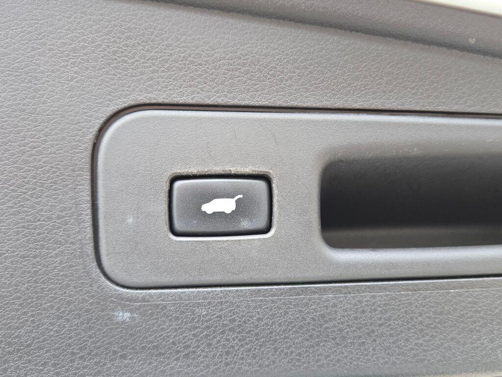 used 2017 Acura MDX car, priced at $13,999