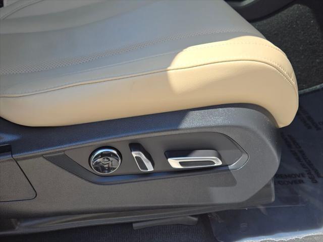 used 2023 Acura MDX car, priced at $41,965