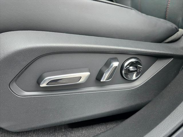 new 2025 Acura RDX car, priced at $54,890