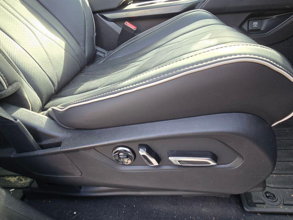 used 2025 Acura MDX car, priced at $61,892