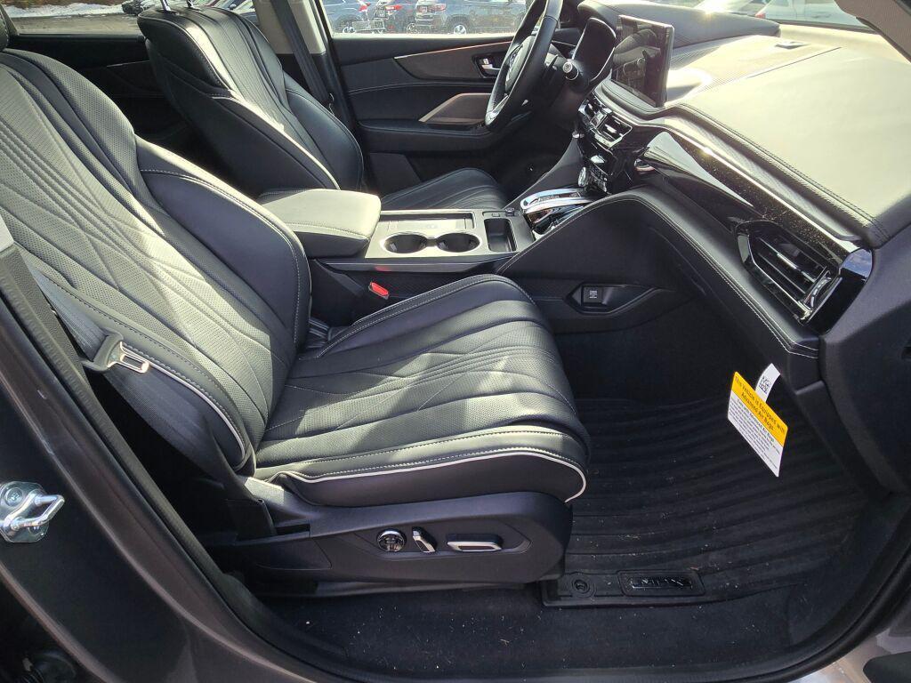 used 2025 Acura MDX car, priced at $61,892
