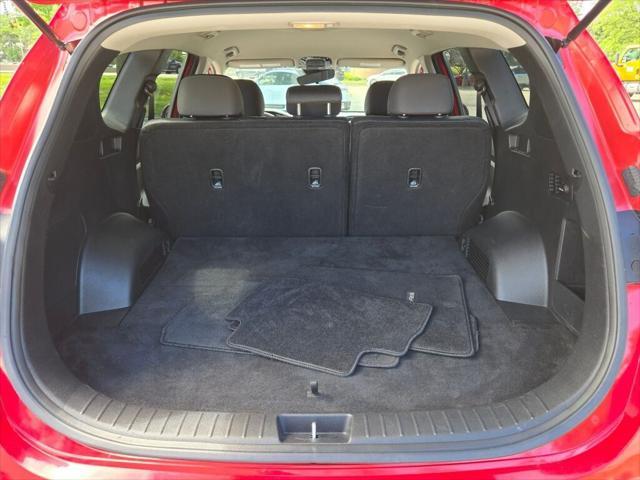 used 2022 Hyundai Santa Fe car, priced at $23,905