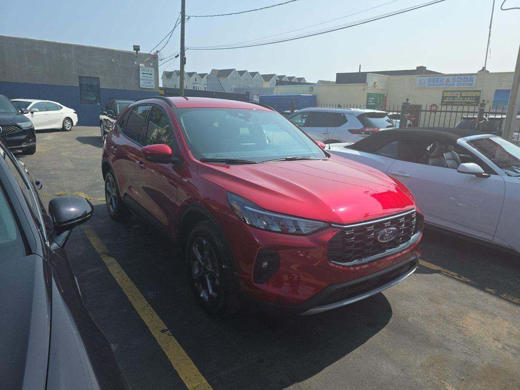 used 2025 Ford Escape car, priced at $31,372