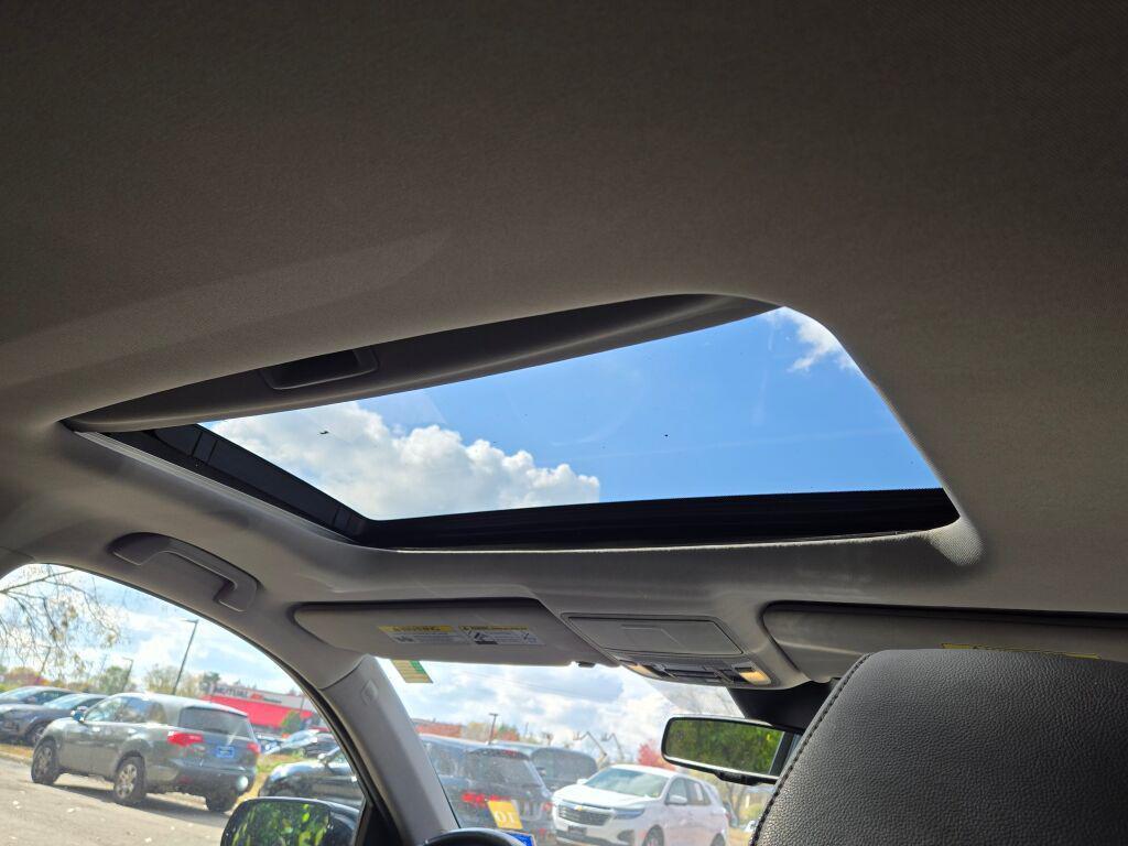 used 2015 Acura MDX car, priced at $15,144