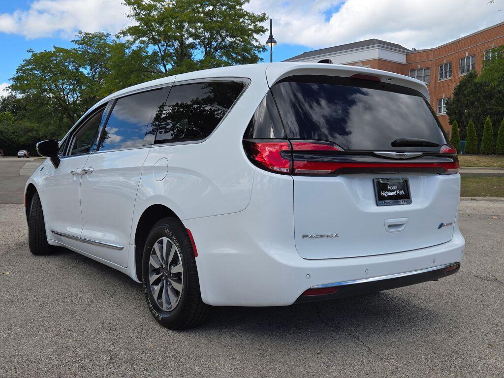 used 2023 Chrysler Pacifica Hybrid car, priced at $28,999