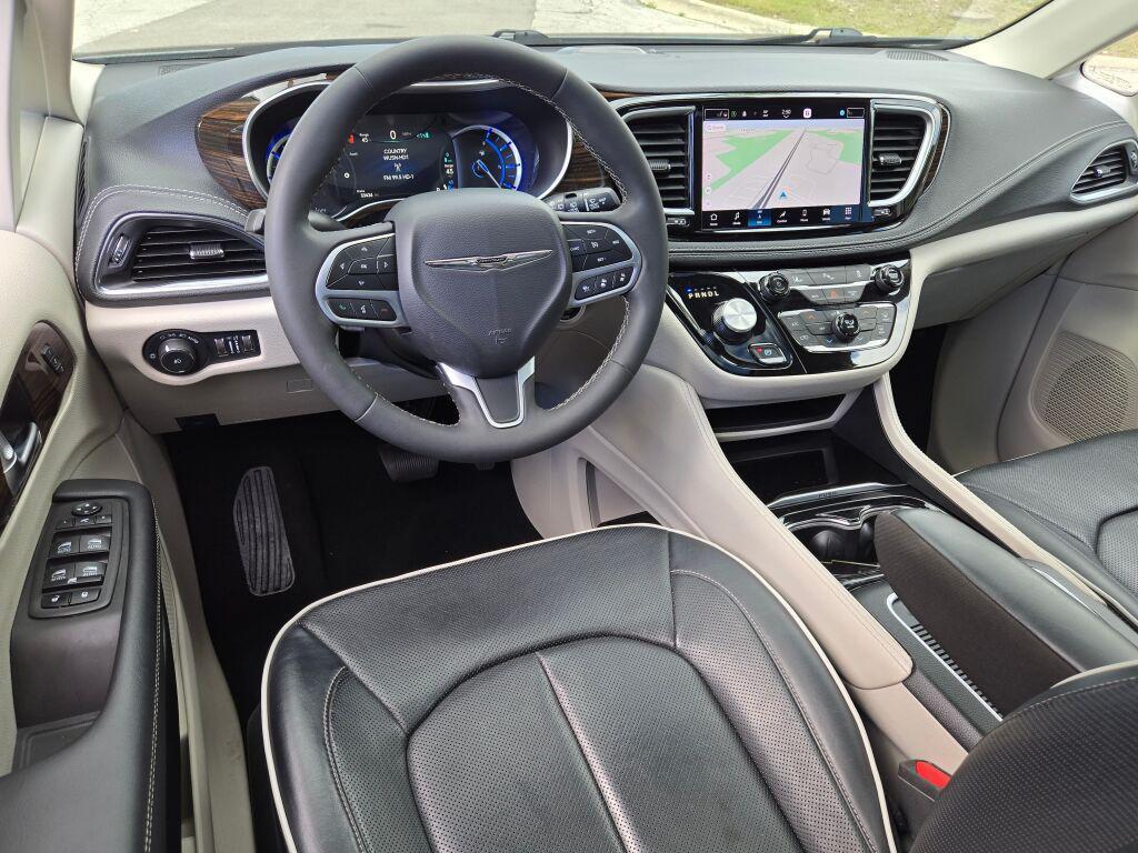 used 2023 Chrysler Pacifica Hybrid car, priced at $28,999