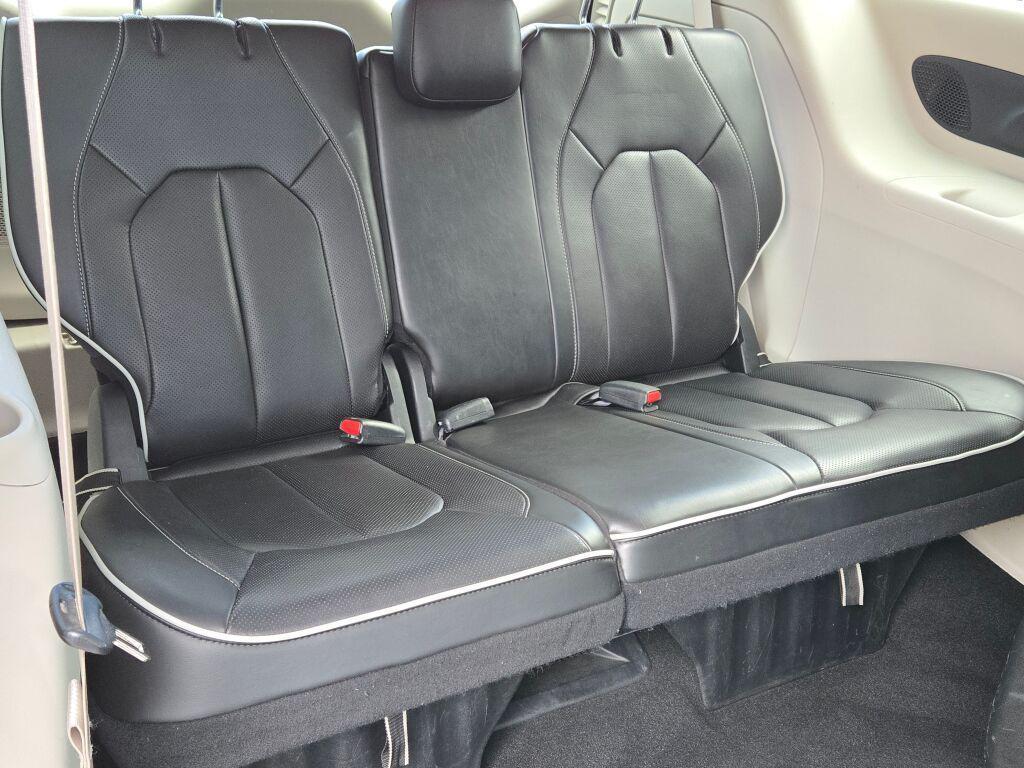 used 2023 Chrysler Pacifica Hybrid car, priced at $28,999