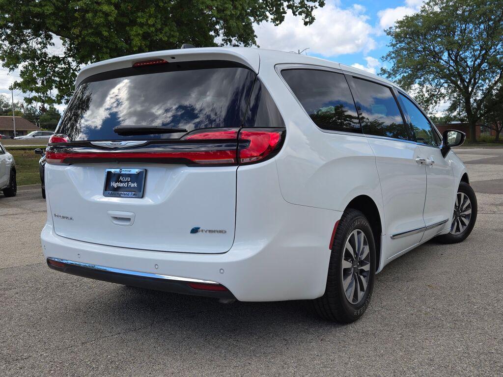 used 2023 Chrysler Pacifica Hybrid car, priced at $28,999