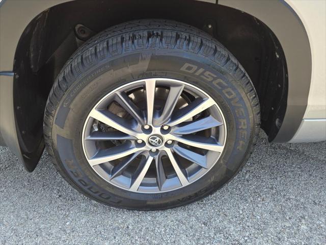 used 2017 Toyota Highlander car, priced at $20,995