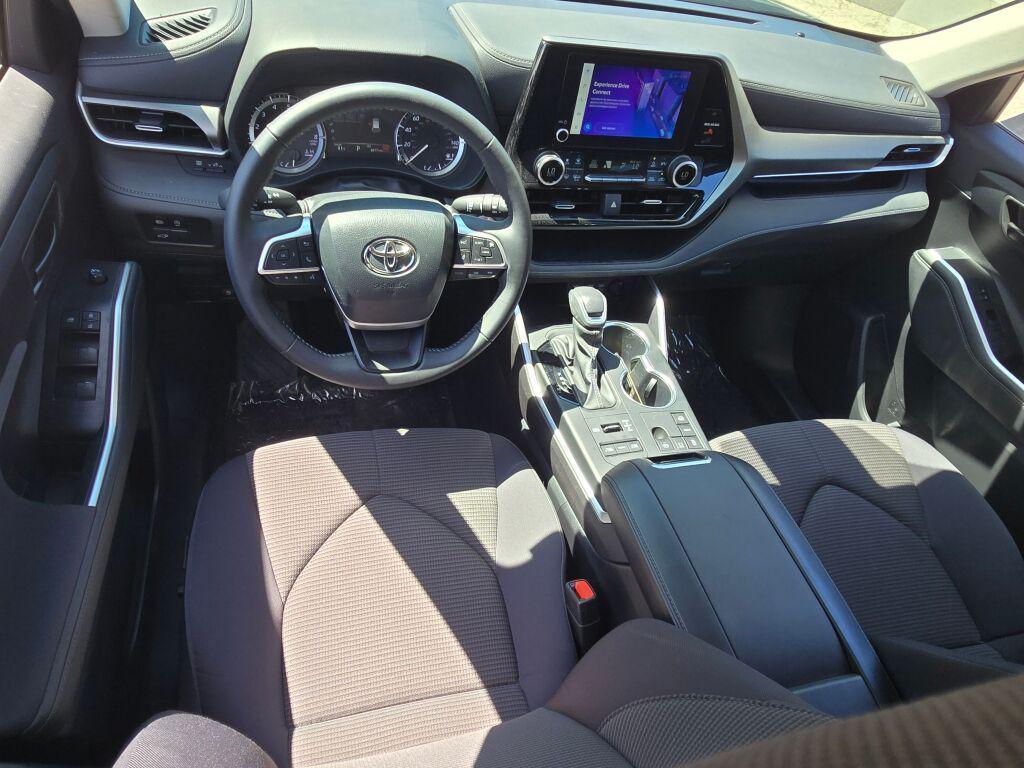 used 2024 Toyota Highlander car, priced at $37,764