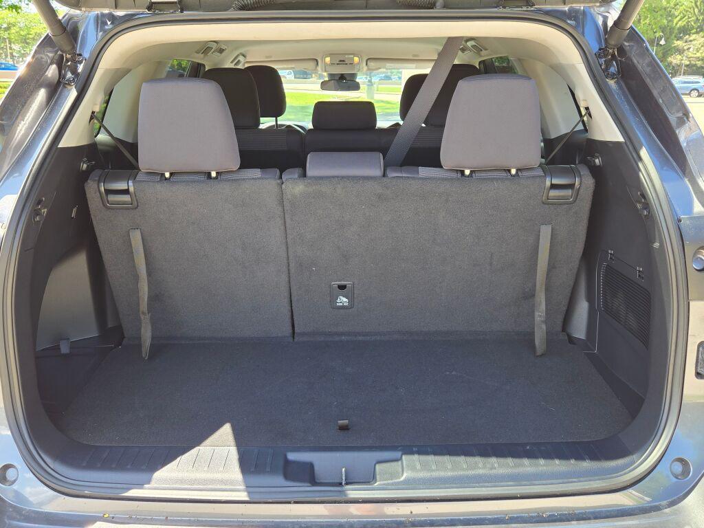 used 2024 Toyota Highlander car, priced at $37,764