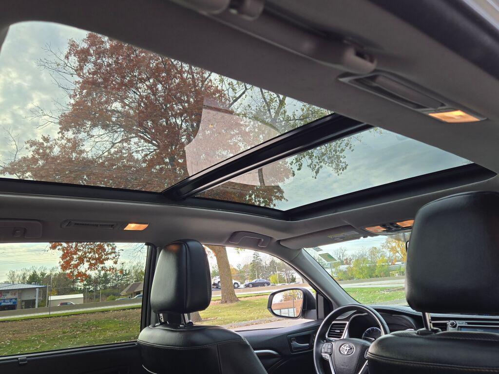 used 2016 Toyota Highlander car, priced at $21,000