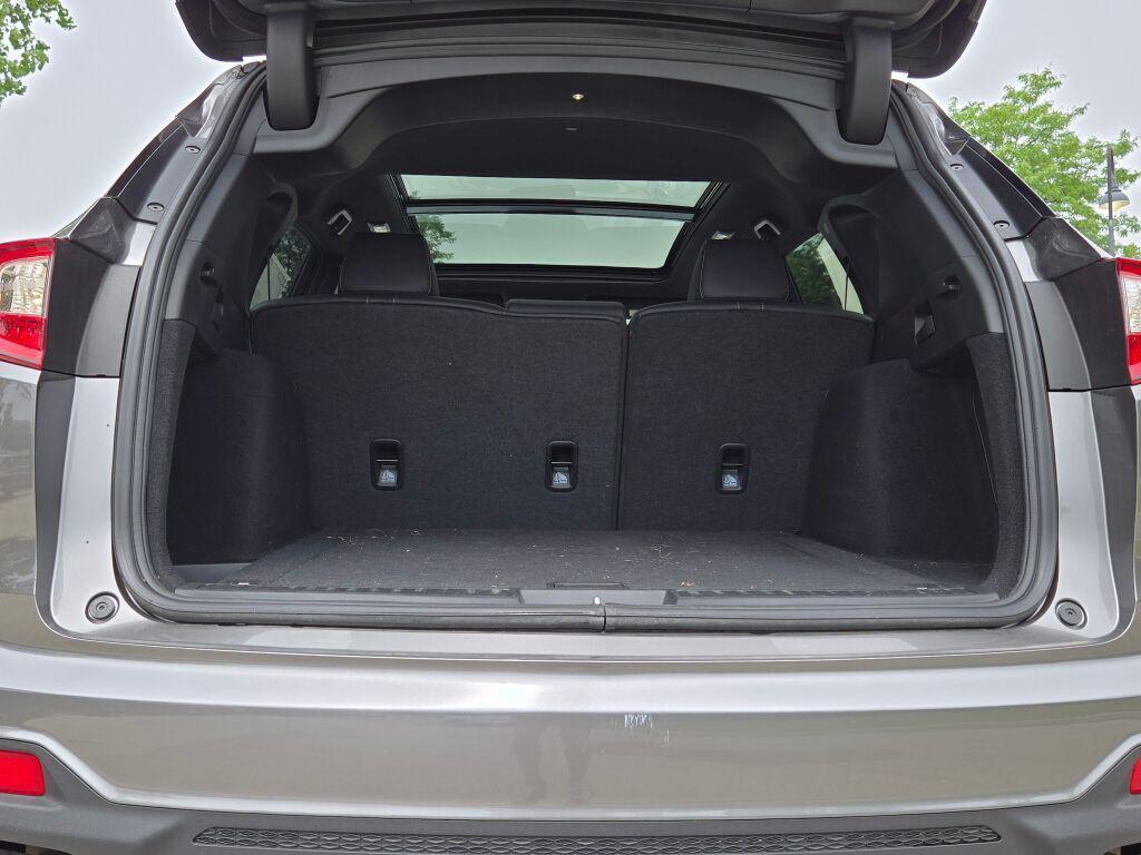 used 2025 Acura RDX car, priced at $39,995