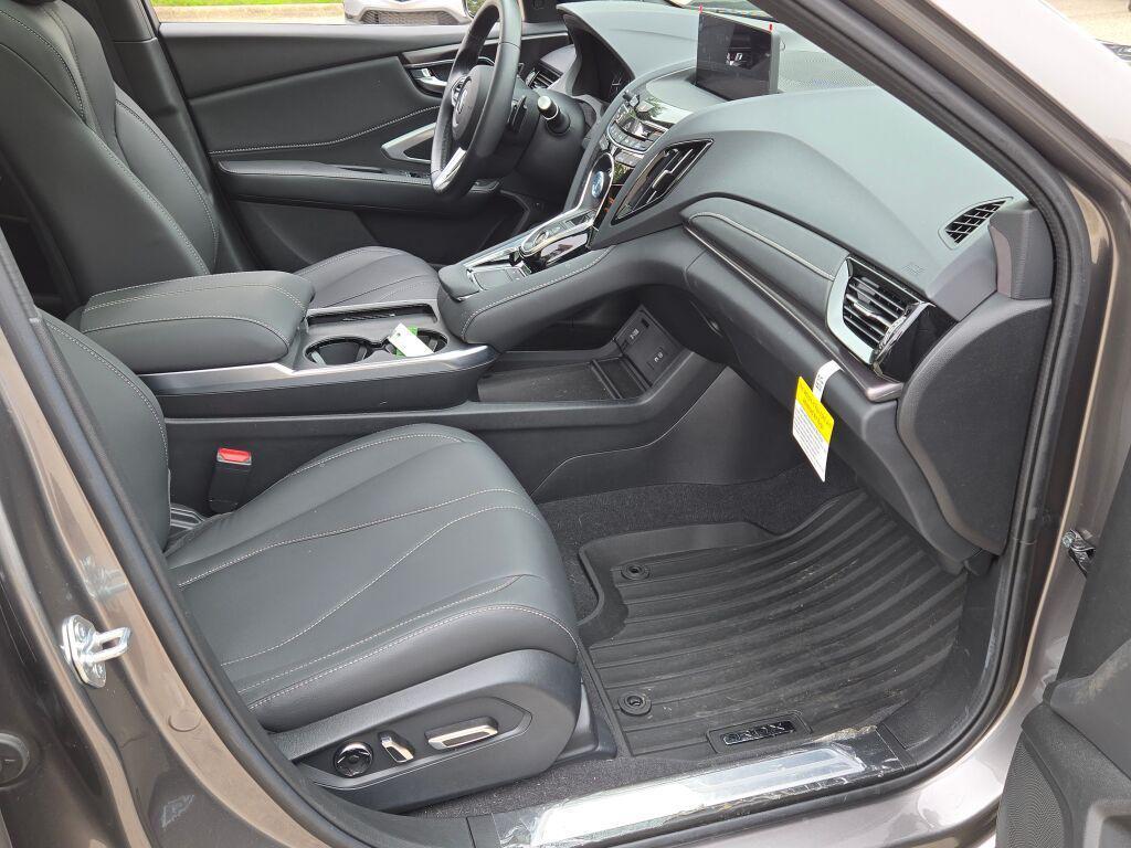 used 2025 Acura RDX car, priced at $39,995