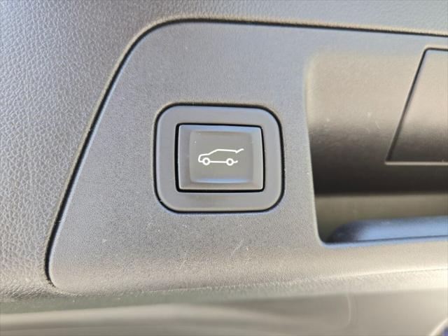 used 2023 Buick Envision car, priced at $19,995