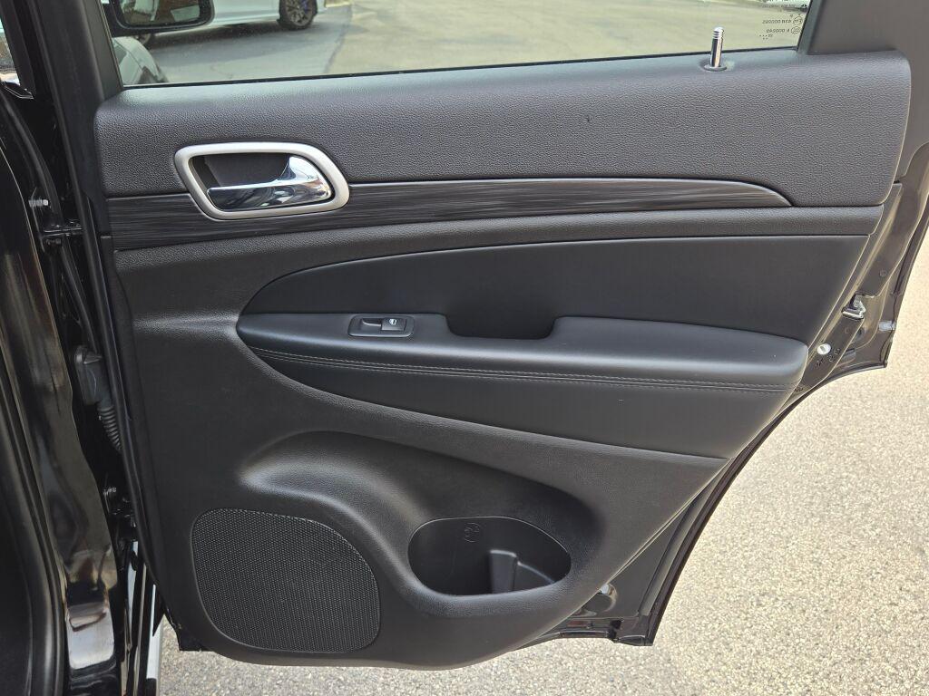 used 2021 Jeep Grand Cherokee car, priced at $22,093