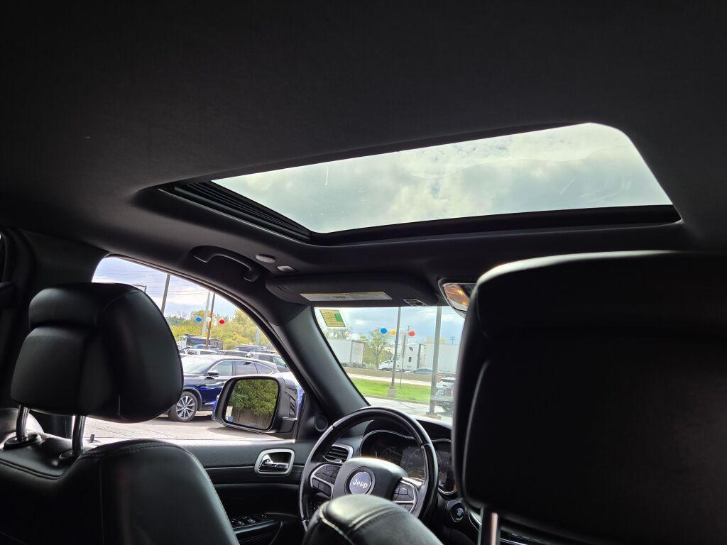 used 2021 Jeep Grand Cherokee car, priced at $22,093