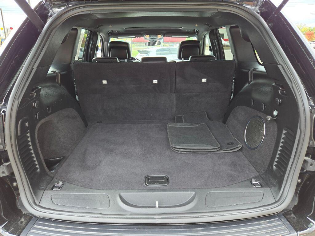 used 2021 Jeep Grand Cherokee car, priced at $22,093