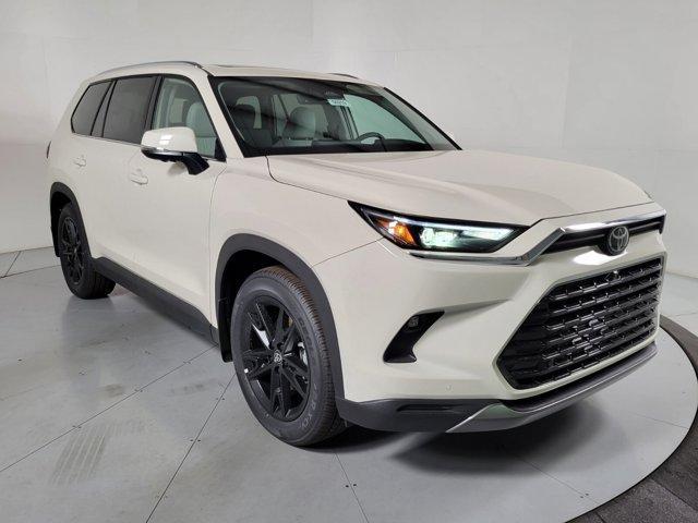 new 2024 Toyota Grand Highlander Hybrid car