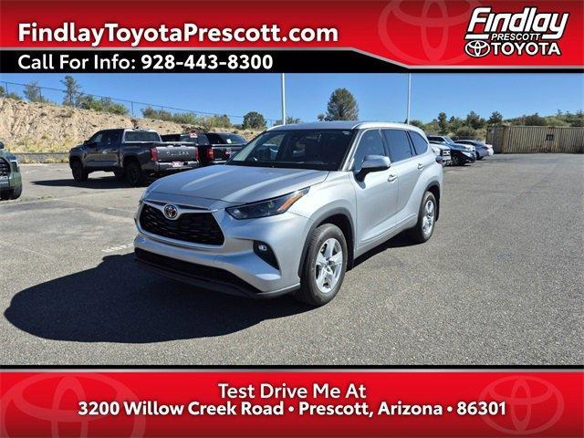 used 2022 Toyota Highlander car, priced at $32,874