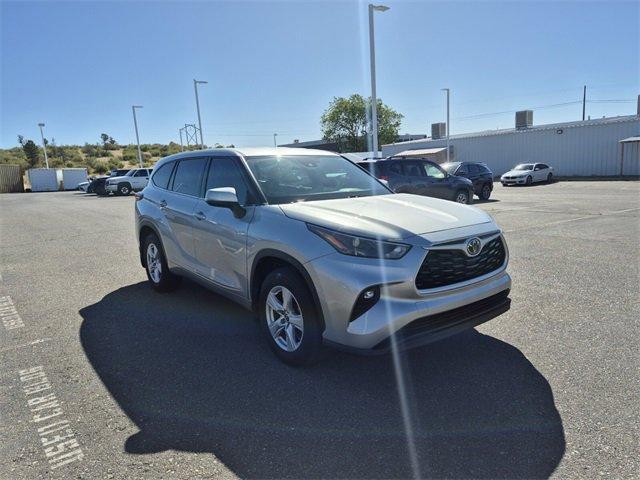 used 2022 Toyota Highlander car, priced at $32,874