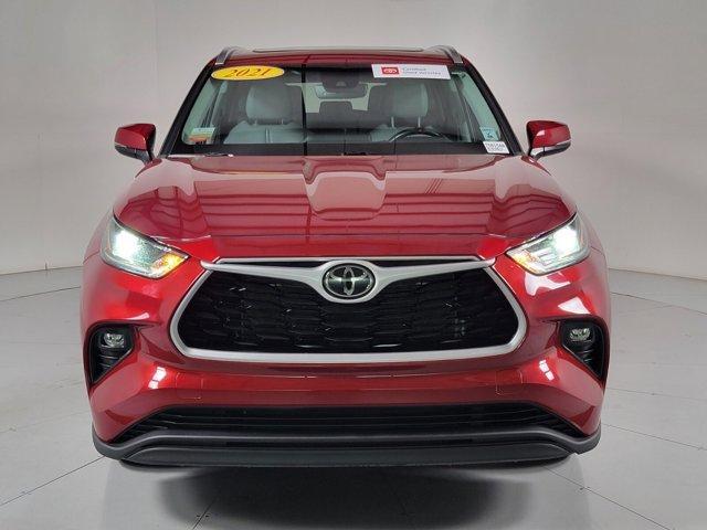 used 2021 Toyota Highlander car, priced at $37,894