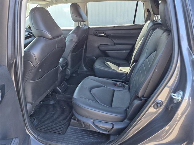 used 2024 Toyota Highlander car, priced at $42,343