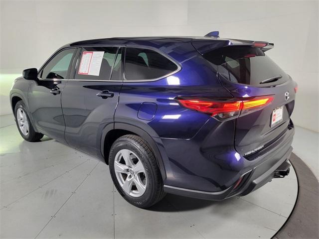 used 2021 Toyota Highlander car, priced at $30,739