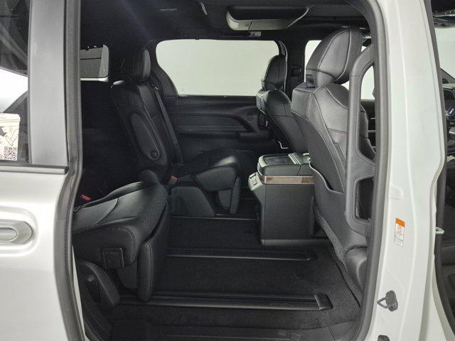 new 2025 Toyota Sienna car