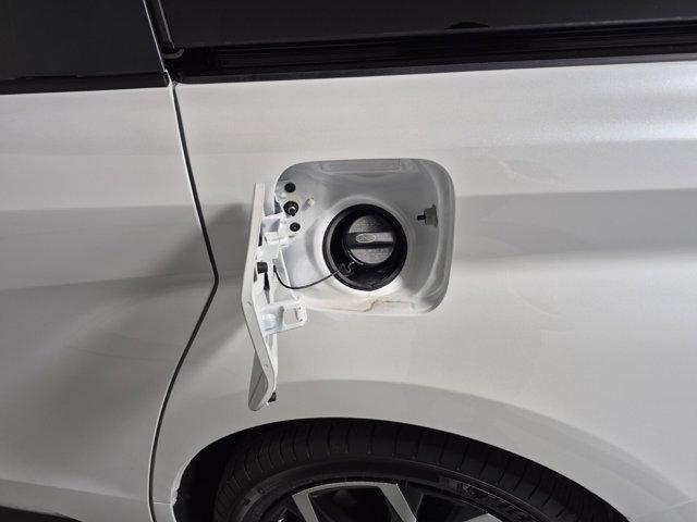 new 2025 Toyota Sienna car